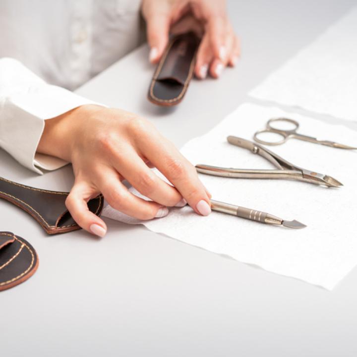 Beauty Instruments That Make a Difference: Perfecting Your Craft with Anenzo BDS Med